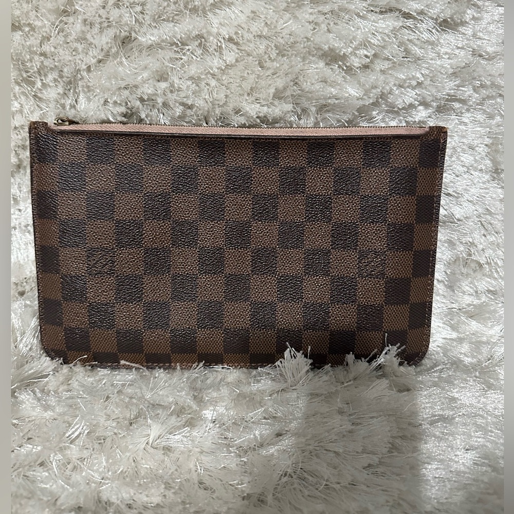 Louis Vuitton Damier Ebene Neverfull Pouch